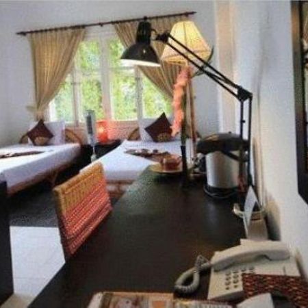 Frangipani Villa-60S Пном Пен Екстериор снимка